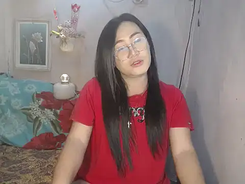 Snapshot of behappy4me chatting on March 2026 04:04:02 AM behappy4me online show from March 2026 04:04:02 AM