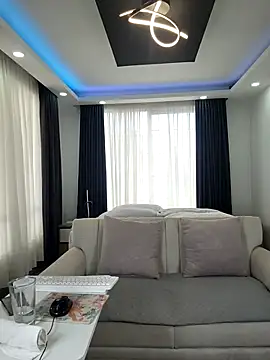 evasweett   online show from May 2026 01:14:01 PM