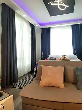 evasweett   online show from November 2025 05:46:05 PM