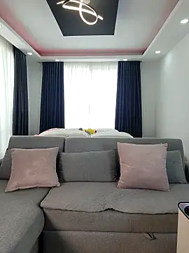 evasweett   online show from September 2025 06:03:01 PM