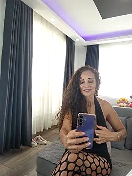 evasweett   online show from December 2025 05:34:02 PM