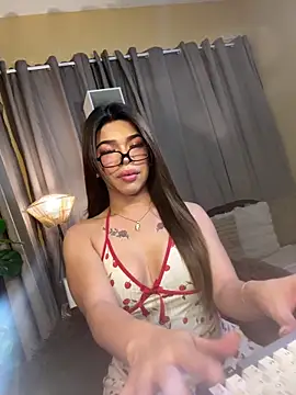 Nyxie luxx online show from April 2026 02:57:01 PM