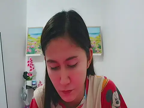 Snapshot of anne_smithe chatting on November 2025 03:23:02 AM anne smithe online show from November 2025 03:23:02 AM