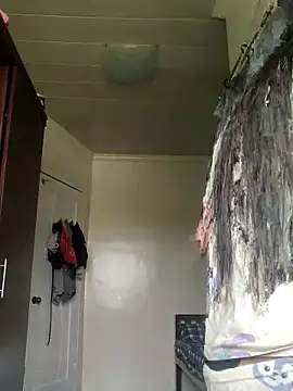 Snapshot of anne_smithe chatting on October 2025 05:06:01 AM anne smithe online show from October 2025 05:06:01 AM