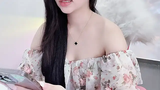 CindyQueen22 online show from December 2025 06:35:02 AM