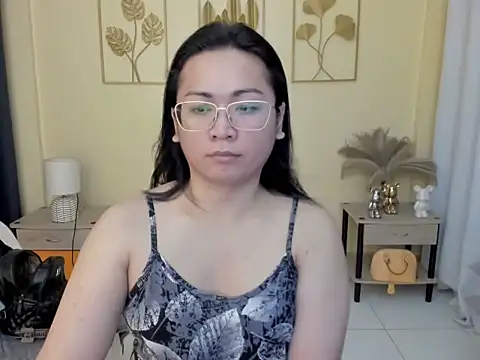 LevyMcGarden69 online show from May 2026 06:17:01 PM