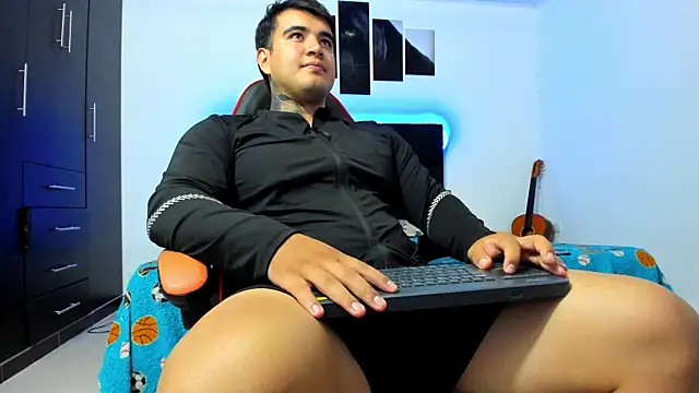 thiago  cp01 online show from March 2026 12:40:02 AM