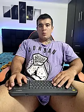 Snapshot of thiago__cp01 chatting on October 2025 06:37:02 AM thiago cp01 online show from October 2025 06:37:02 AM