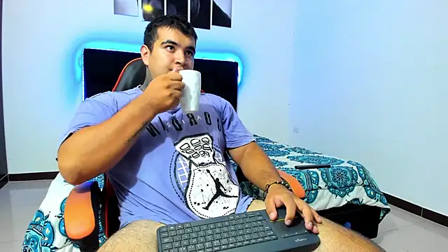 thiago  cp01 online show from January 2026 02:18:02 AM