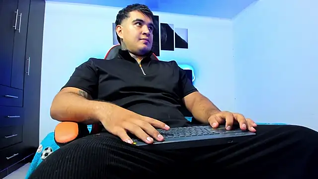 thiago  cp01 online show from February 2026 05:29:01 AM