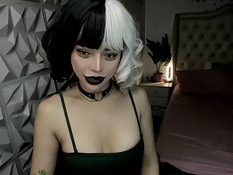 janecomander online show from June 2026 05:52:02 AM