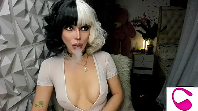 janecomander online show from November 2025 04:57:02 AM