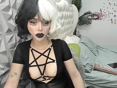 janecomander online show from April 2026 01:18:01 PM