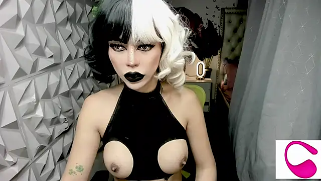 janecomander online show from October 2025 05:41:01 AM