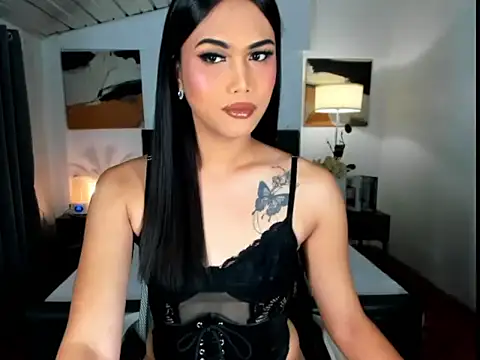 CallaWang online show from November 2025 06:13:01 PM