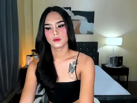 CallaWang online show from June 2026 06:12:02 PM