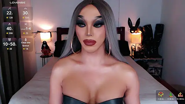 xQueenElektrax online show from December 2025 08:18:01 AM