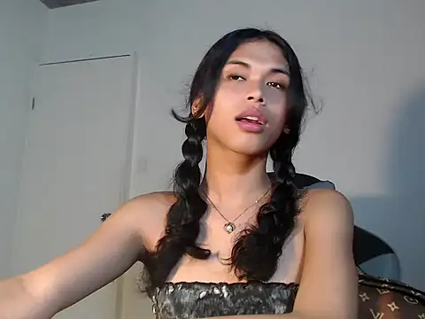 urcurlydiva online show from October 2025 01:43:01 PM