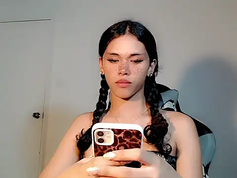 urcurlydiva online show from October 2025 11:34:01 AM