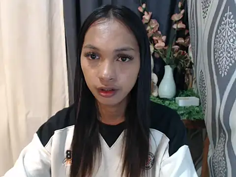 Simi Ipit online show from April 2026 10:49:02 PM