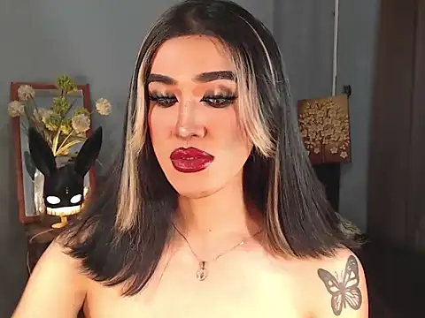 Snapshot of AleinaCroft chatting on September 2025 09:46:02 AM AleinaCroft online show from September 2025 09:46:02 AM