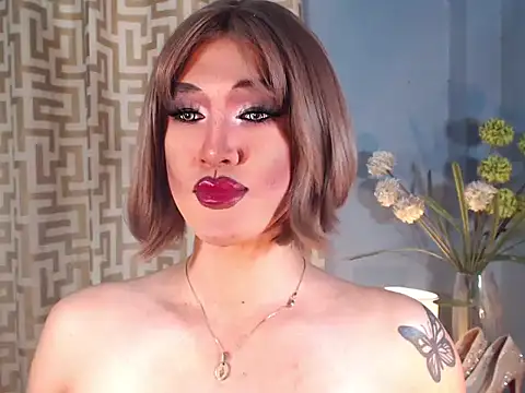 AleinaCroft online show from April 2026 02:30:01 PM