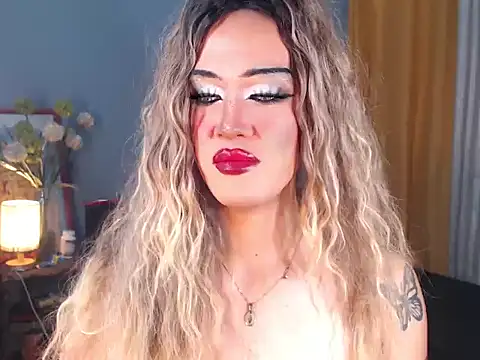 Snapshot of AleinaCroft chatting on November 2025 02:44:01 AM AleinaCroft online show from November 2025 02:44:01 AM