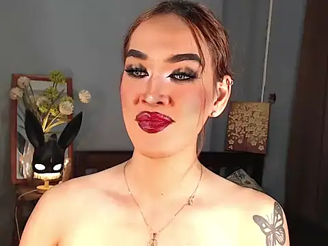 Snapshot of AleinaCroft chatting on September 2025 10:32:02 AM AleinaCroft online show from September 2025 10:32:02 AM