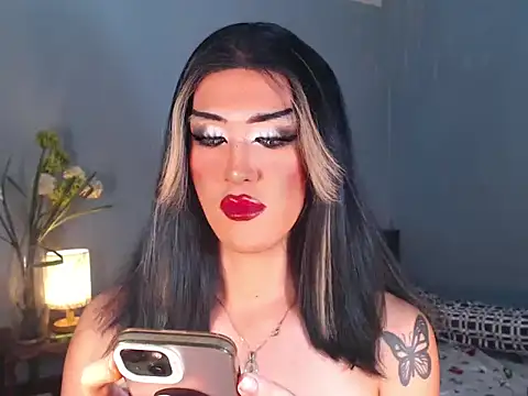 Snapshot of AleinaCroft chatting on December 2025 02:45:01 AM AleinaCroft online show from December 2025 02:45:01 AM