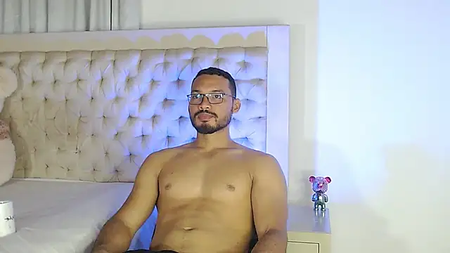 marcusblade online show from December 2025 10:21:02 PM