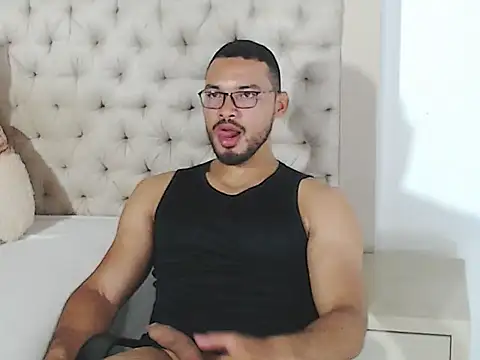 Snapshot of marcusblade chatting on September 2025 05:10:01 AM marcusblade online show from September 2025 05:10:01 AM