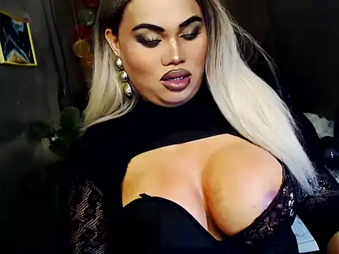 KitSmithCumerr online show from November 2025 02:29:02 PM