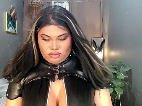 KitSmithCumerr online show from May 2026 01:05:02 PM