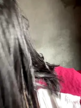 Snapshot of Daisy018 chatting on October 2025 01:17:01 AM Daisy018 online show from October 2025 01:17:01 AM