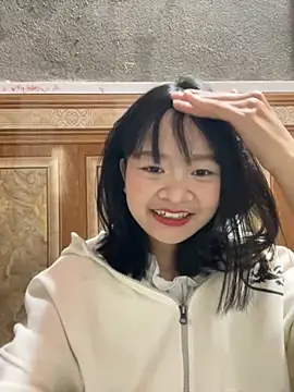 Snapshot of Daisy018 chatting on November 2025 07:35:01 AM Daisy018 online show from November 2025 07:35:01 AM