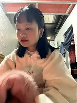 Snapshot of Daisy018 chatting on November 2025 01:54:02 AM Daisy018 online show from November 2025 01:54:02 AM