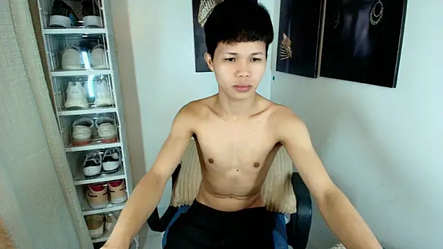 crazyasiantwink online show from October 2025 05:46:02 PM