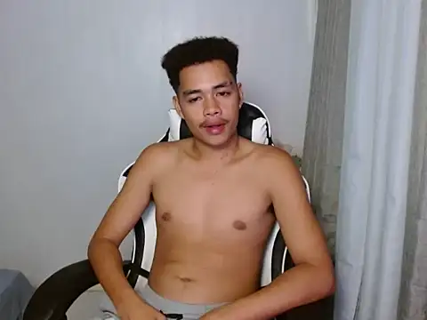 curlyasian njxx online show from May 2026 03:08:01 PM