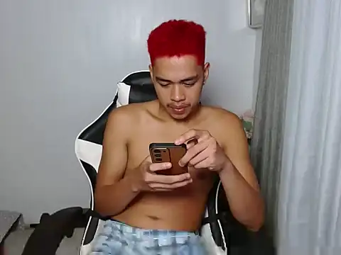 curlyasian njxx online show from June 2026 03:17:01 PM