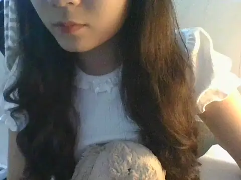 Linzly online show from October 2025 04:41:01 PM