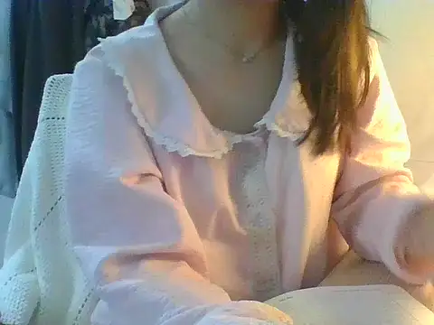 Linzly online show from December 2025 03:06:02 AM