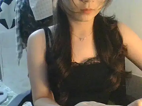 Linzly online show from September 2025 04:14:02 PM