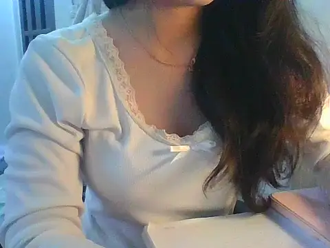 Linzly online show from November 2025 02:37:01 AM