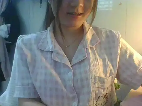 Linzly online show from April 2026 02:29:01 AM