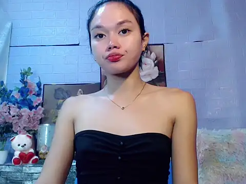 sexybabewarrior online show from May 2026 02:45:01 PM