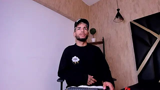 Thiagoferreti online show from September 2025 03:24:02 AM