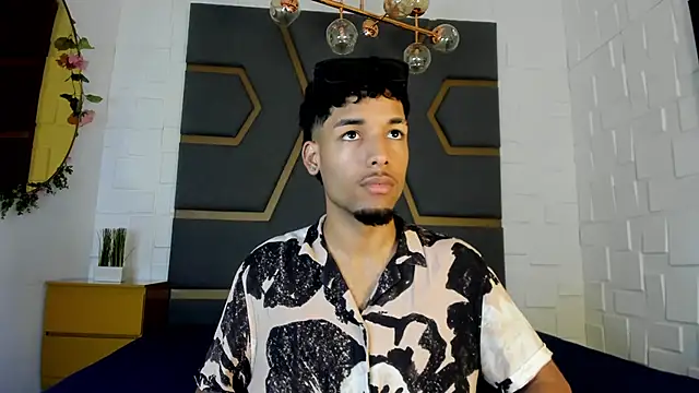 Thiagoferreti online show from November 2025 01:54:02 PM