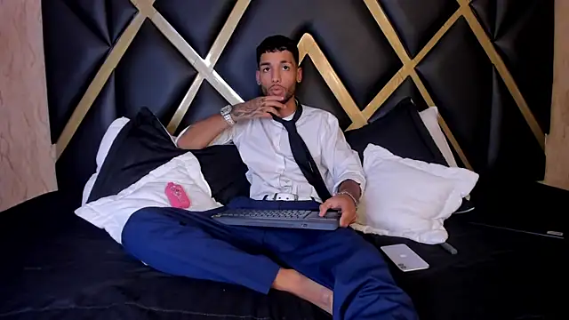 Thiagoferreti online show from March 2026 03:36:02 AM