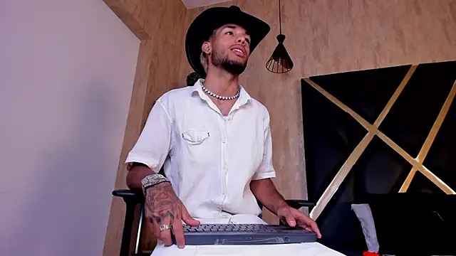 Thiagoferreti online show from September 2025 03:23:02 AM