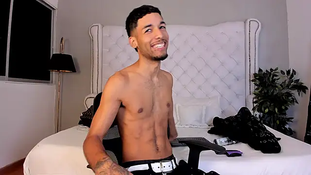 Thiagoferreti online show from February 2026 03:41:01 AM